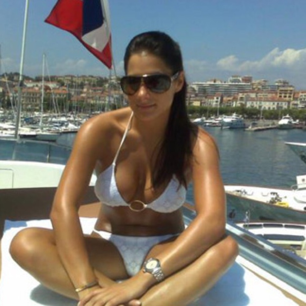 Meet your Posher, Danielle